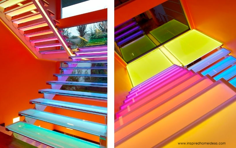 Escaleras de cristal, con diseño colorido e innovador
