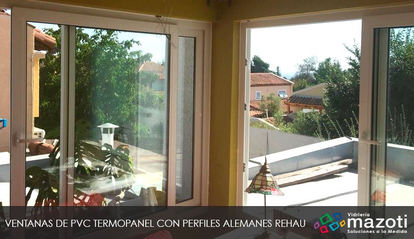 Ventanal PVC Rehau con folio blanco