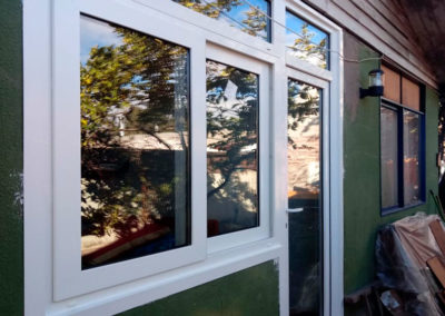 Instalación en obras de ventanas para casa de veraneo